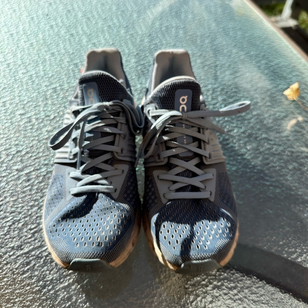 On Cloudrunners women’s 7